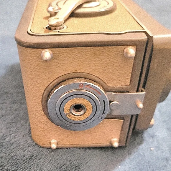 Vintage Yashica-44 Classic Camera
